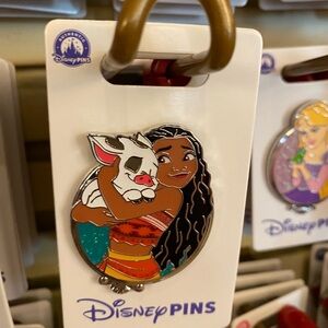 2025 Disney Parks Princess Portrait Silver Frame Moana & Pua OE Pin BNWT